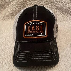 NWOT Black and White Trucker Hat